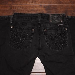 Miss Me: Black Skinny Jeans